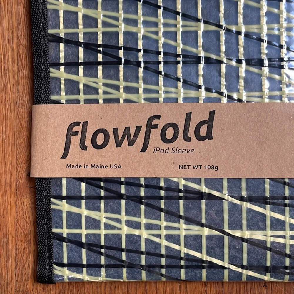 COPY - FLOWFOLD IPAD / TABLET SLEEVE: Recycled Sail